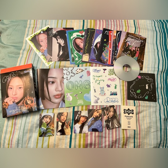 🩵 NEW JEANS - 2nd EP ‘OMG’ / ‘Minji’ version - Picture 2 of 2